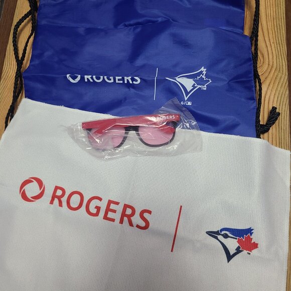 Blue Jays X Rogers Swag lot (NEW) - Picture 2 of 2